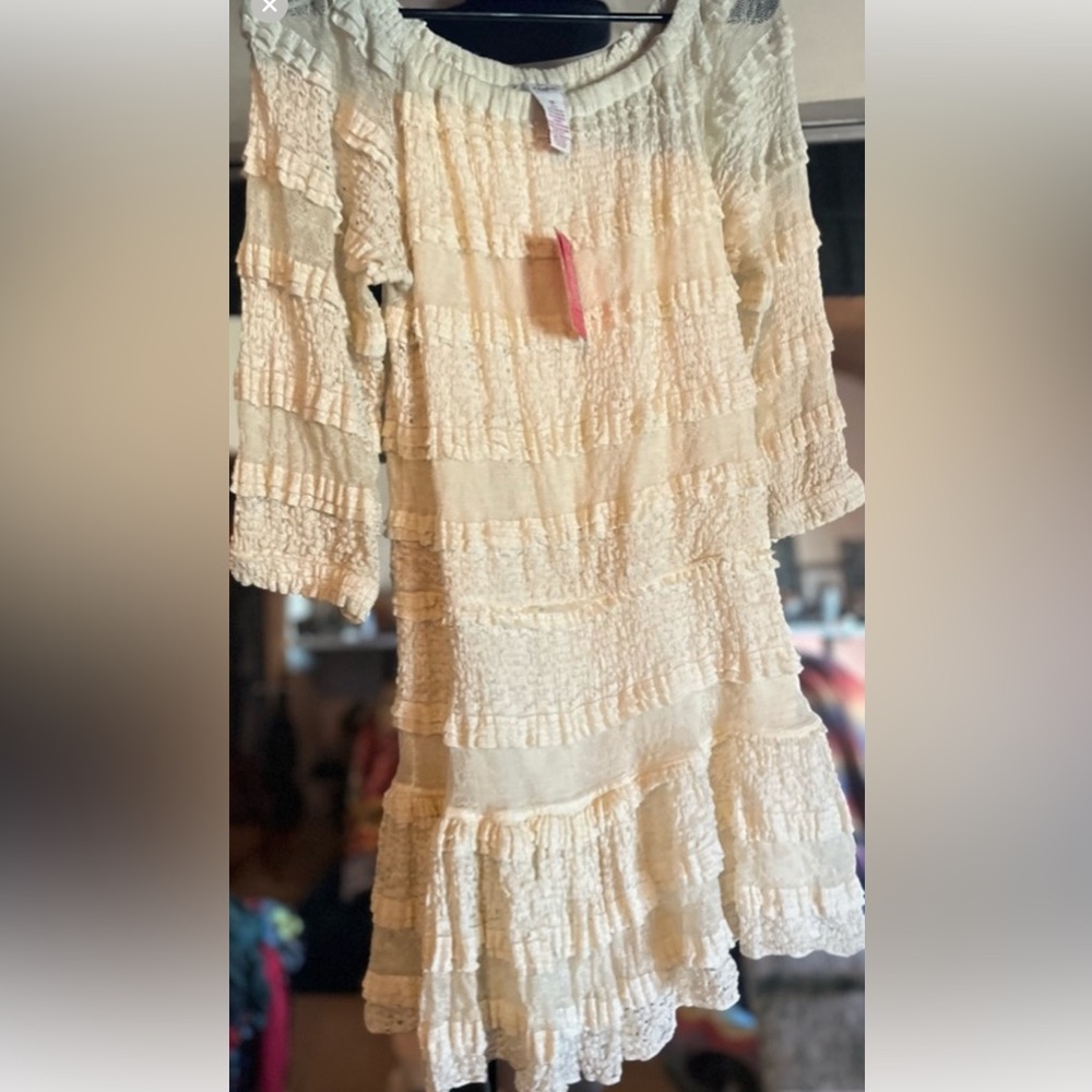 cedarandsage Costal cowgirl @
#52
Vintage Candies mini lace dress. Size M